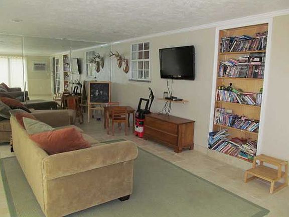 4th image of 9610 Montego Bay Dr