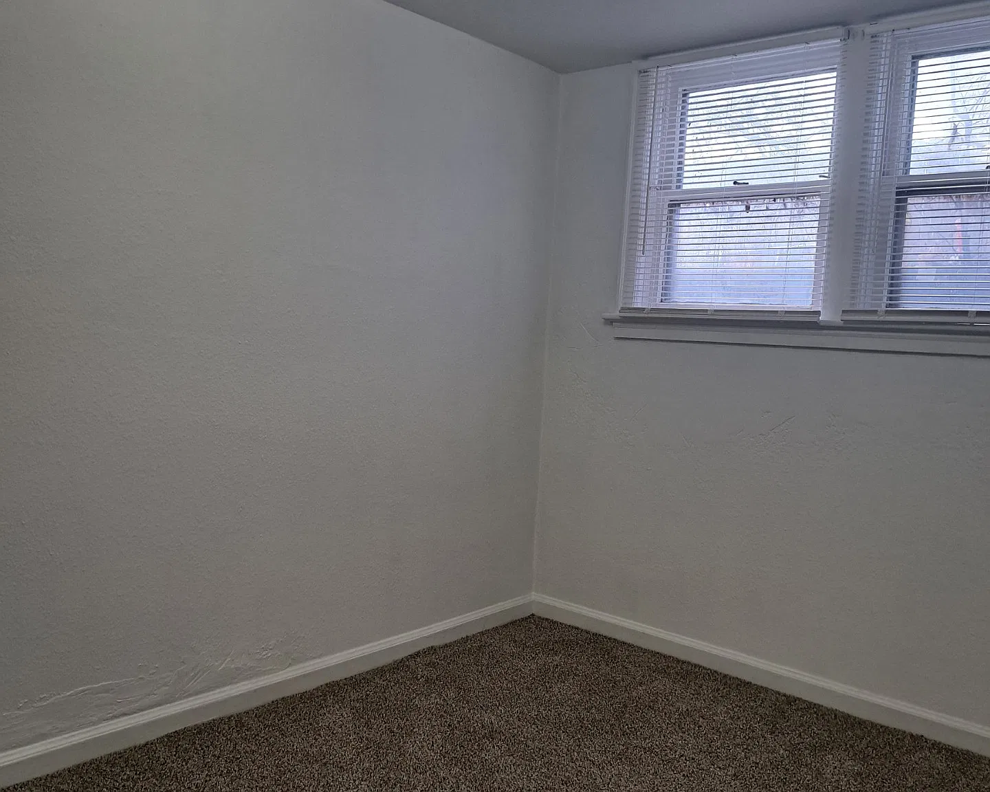 402 1/2 Broadwater Avenue - 1 — Photo 1