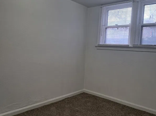 402 1/2 Broadwater Ave, Billings, MT 59101