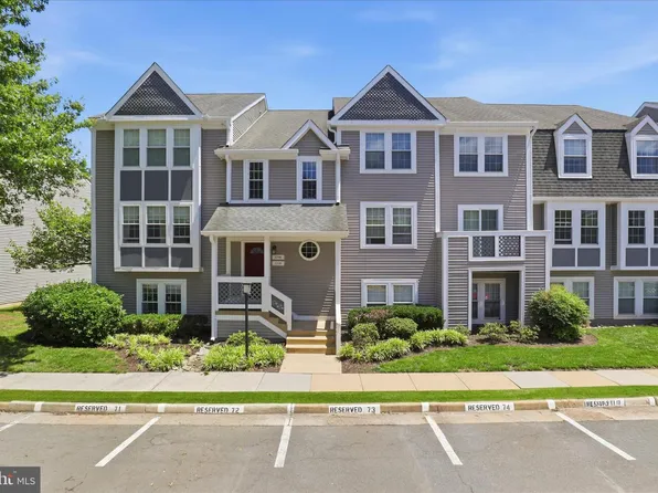 12918 Grays Pointe Rd, Fairfax, VA 22033