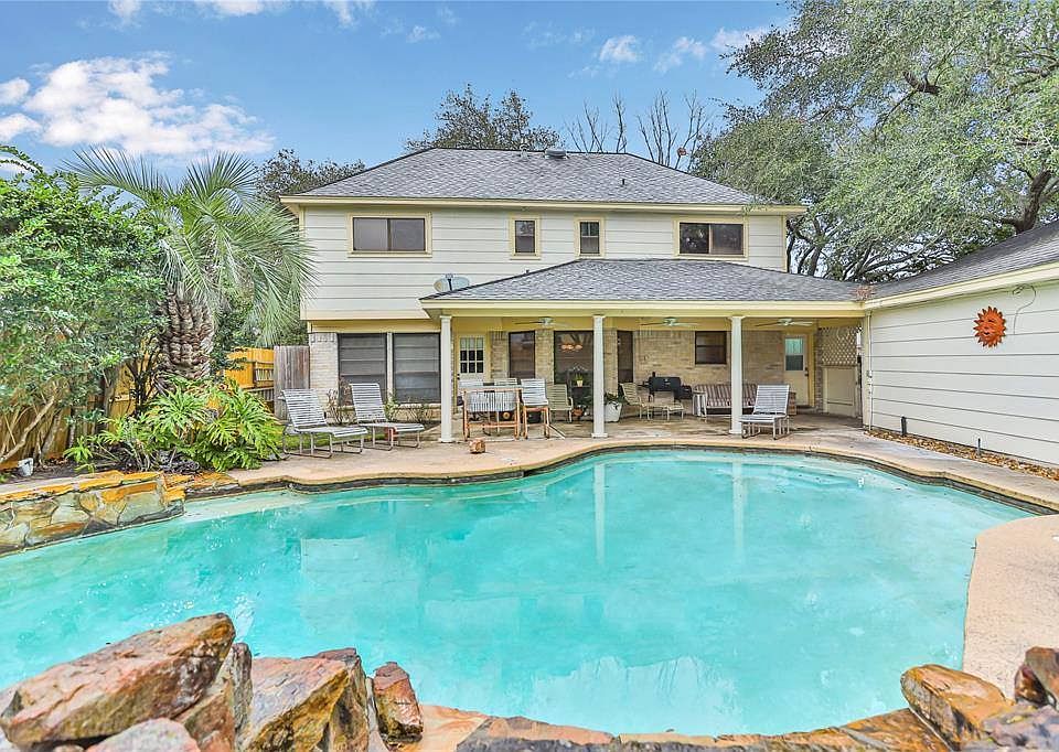 1st image of 18003 Oakworth Dr