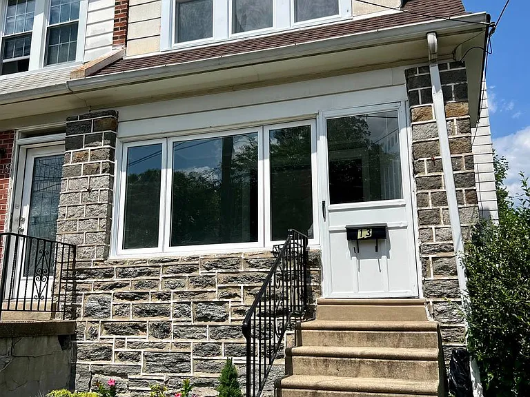 13 Chandler St — Photo 3