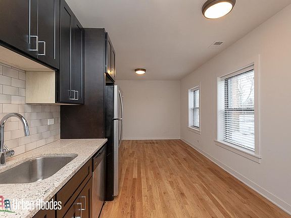 5th image of 2205 W Eastwood Ave #Ua3w