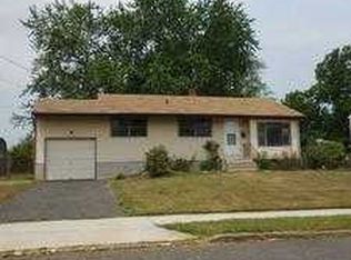 221 Coolidge Ave, Edgewater Park, NJ 08010