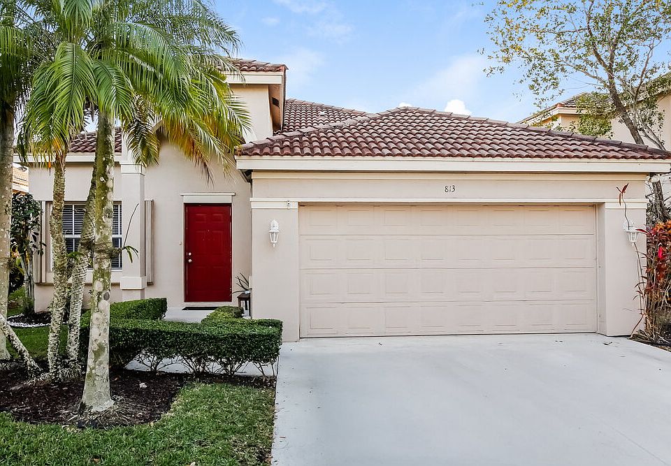 1st image of 813 Tanglewood Cir