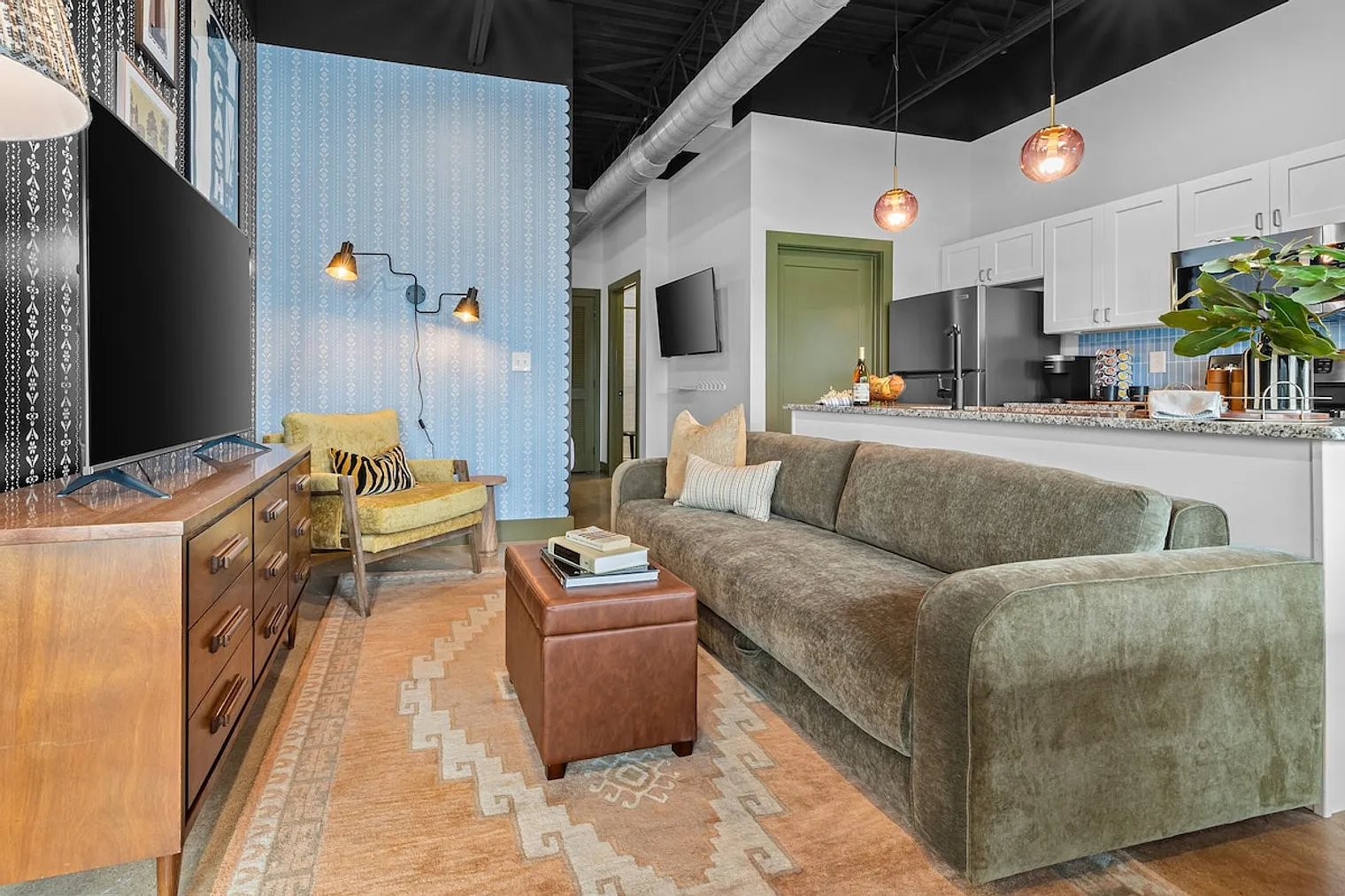 1 bed, 1.0 bath, 1991 sqft, $3,264 — Photo 4
