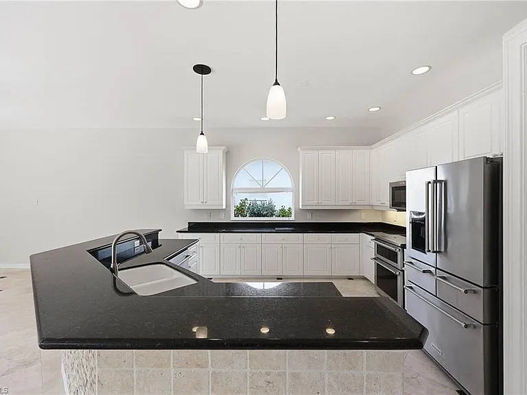 25820 Creekbend Dr — Photo 11