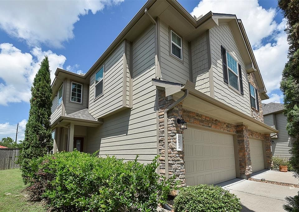 1st image of 24614 Folkstone Cir