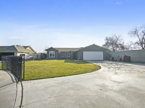 441 W Glenhaven Court, Visalia, CA 93291
