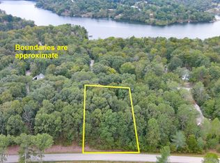 164 Doe Valley Pkwy E, Brandenburg, KY 40108