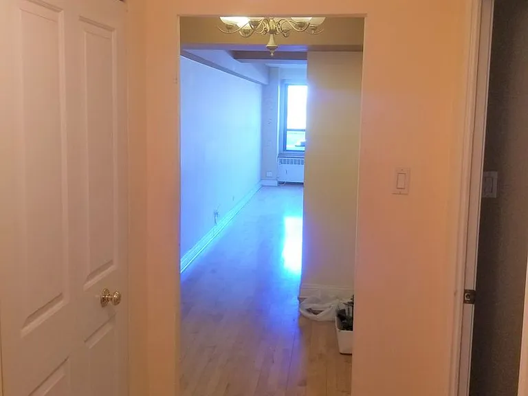 4180 Marine Terrace Apartments — Photo 131