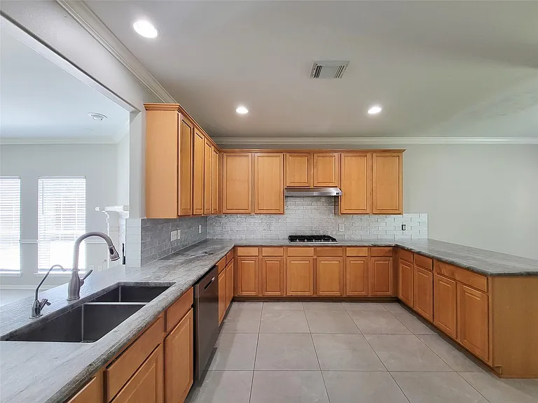 20711 Mansfield Bay Ln — Photo 15