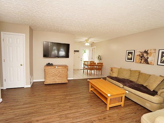 3rd image of 312 N Wall St