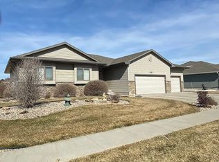 4156 Iowa Ave, Grand Island, NE 68803