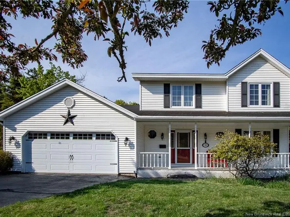 16 Cove Cres, Rothesay, NB E2E 4Y5