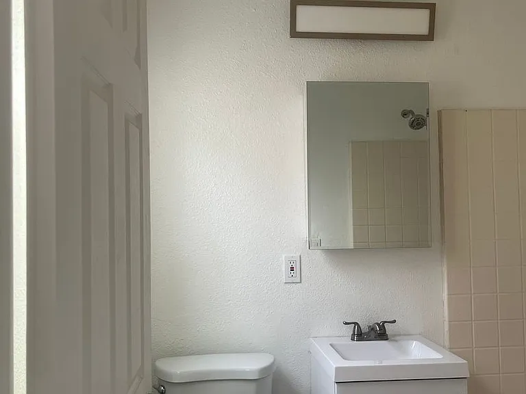 842 Alamitos Ave — Photo 8