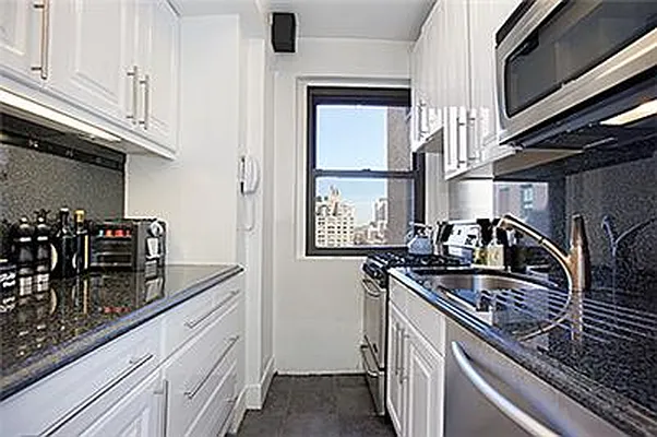 Rented by Fenwick Keats Real Estate | media 4