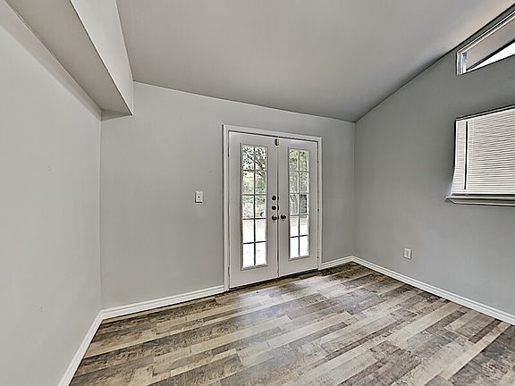 3rd image of 5413 Westhaven Dr
