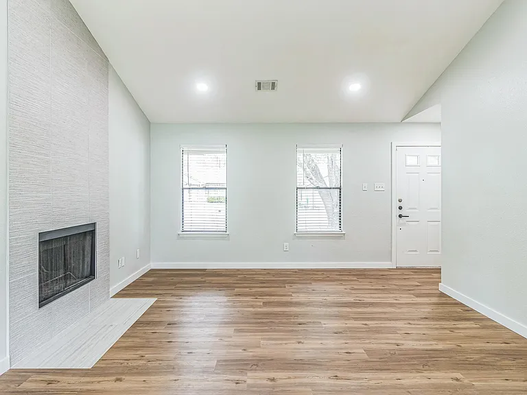 1801 Verbena Way — Photo 9