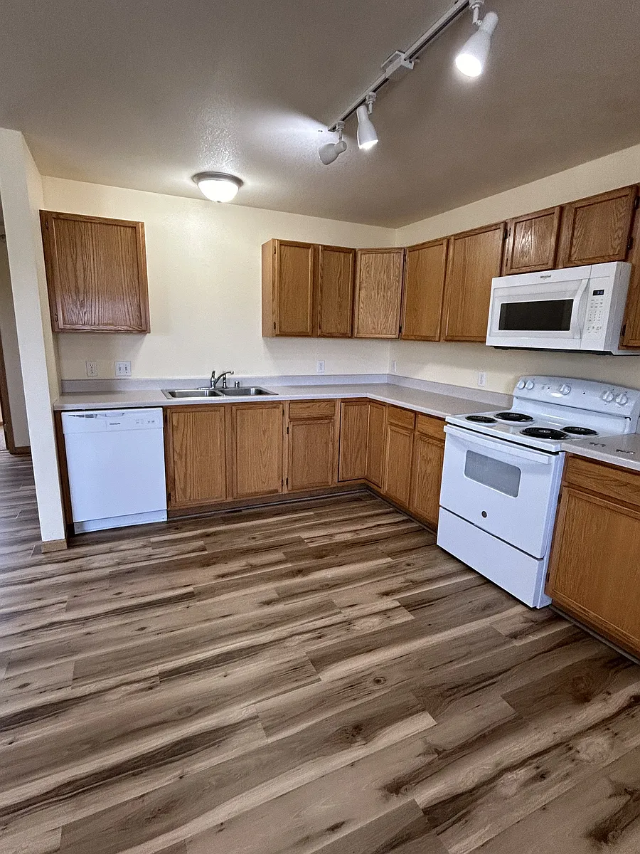 Building Photo - 1225 W Kagy Blvd #7