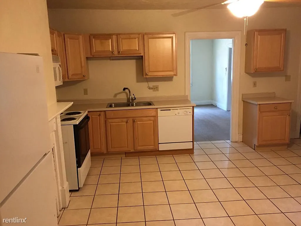 2724 Sarah St photo 1