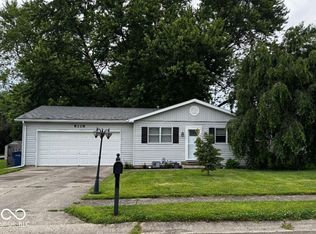 8108 W Colony Dr, Yorktown, IN 47396