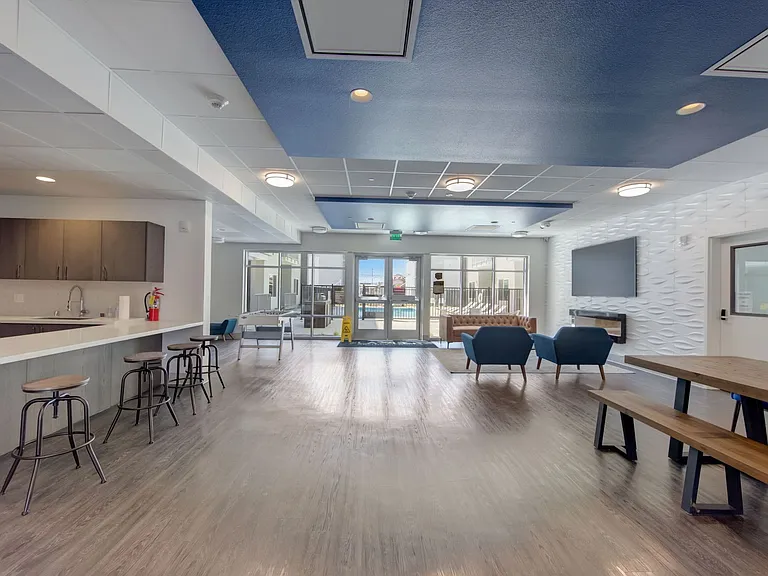 The Lawler Apartment Homes — Photo 11