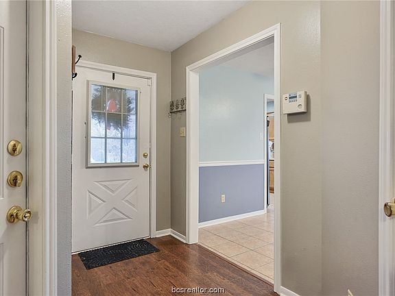 2nd image of 1503 Richland Ct N