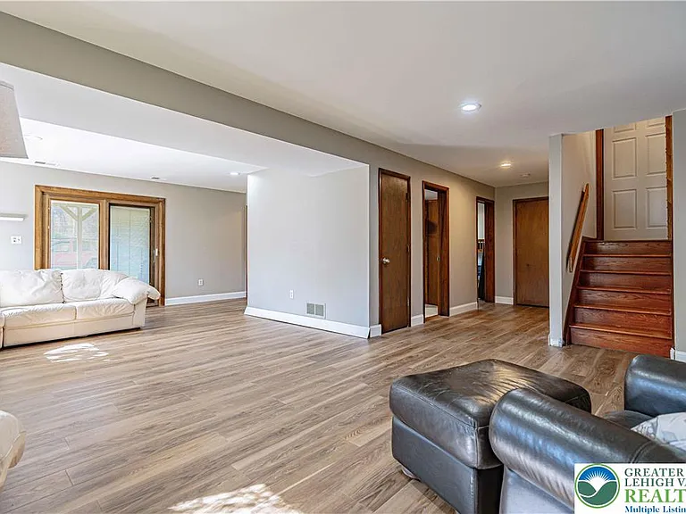 3705 Vale View Dr S — Photo 30