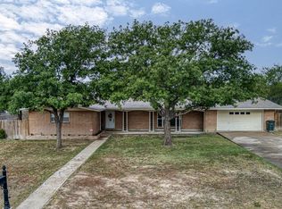 200 N Orbit St, Del Rio, TX 78840