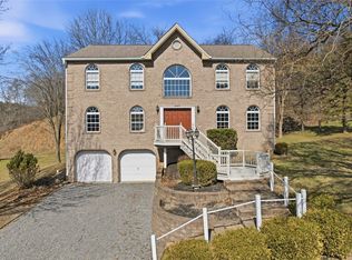 3107 Westchester Dr, Pittsburgh, PA 15238