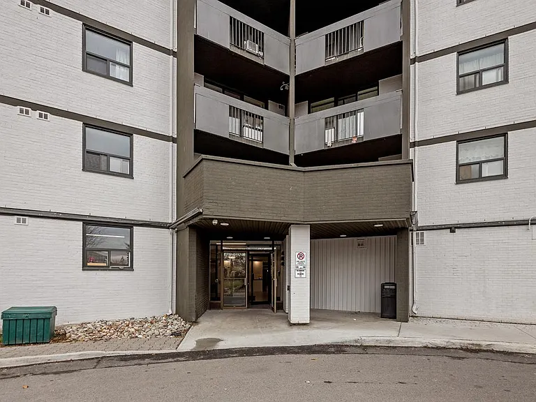 3360 Paul Anka Dr — Photo 15