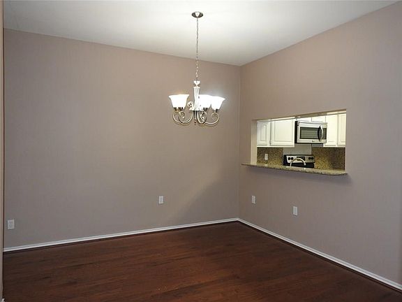 4th image of 6303 Prospect Ave #104