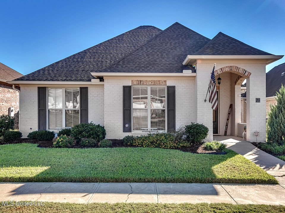 1st image of 20 Enclave Cir