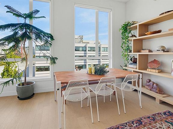 3rd image of 1033 Cook St #Penthouse 5
