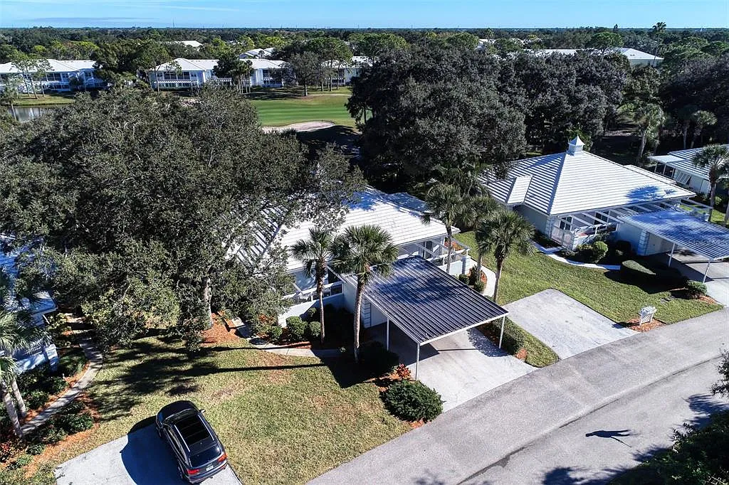 2 bed, 2.0 bath, 1175 sqft, $4,000 — Photo 2