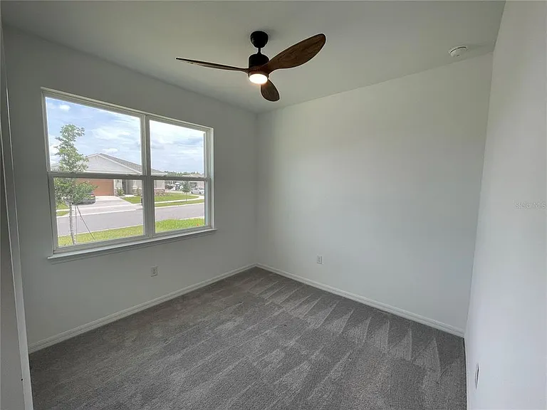 689 Crown Rose Dr — Photo 8