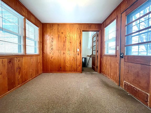 3rd image of 1118 Grand Ave