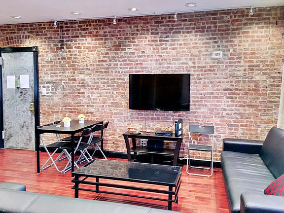 2nd image of 706 W 180th St APT 22