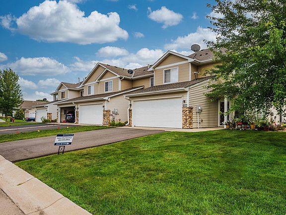 4th image of 1328 Raintree Ln