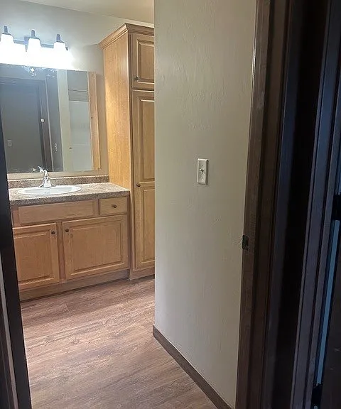 East Mason Apartment — Photo 7