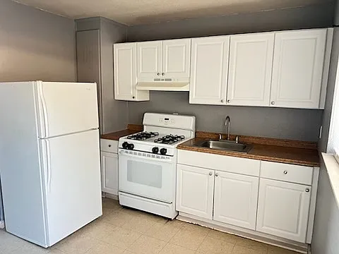 1503 Orlando Way — Photo 2