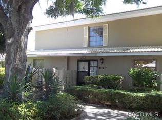 11310 W Bayshore Dr, Crystal River, FL 34429