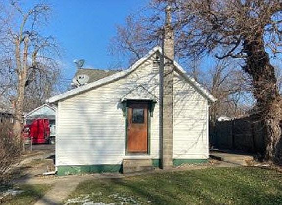 2nd image of 212 Oscar Ave