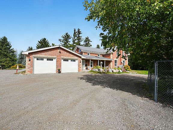 3rd image of 1164 Fairgrounds Rd N