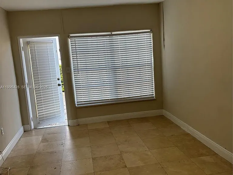 5116 SW 57th Ave #A — Photo 14
