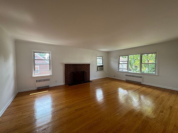 2nd image of 54 Halladay Ave #2