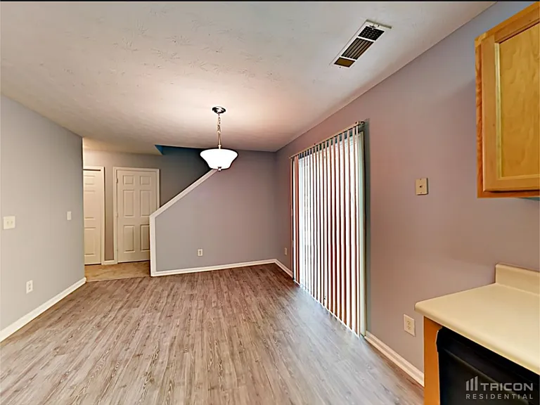 304 Clearsprings Dr — Photo 15