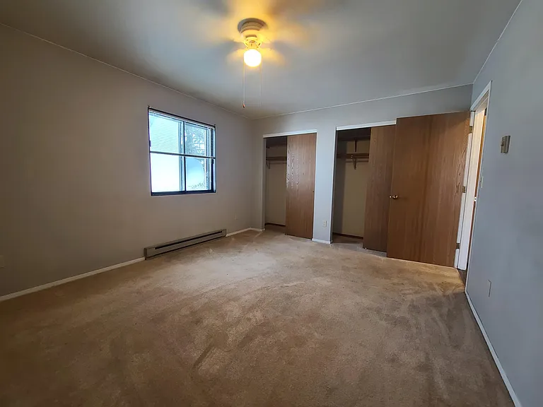 700 Park Ave — Photo 18