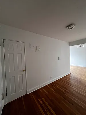 Rented by 718 Realty Inc | media 2